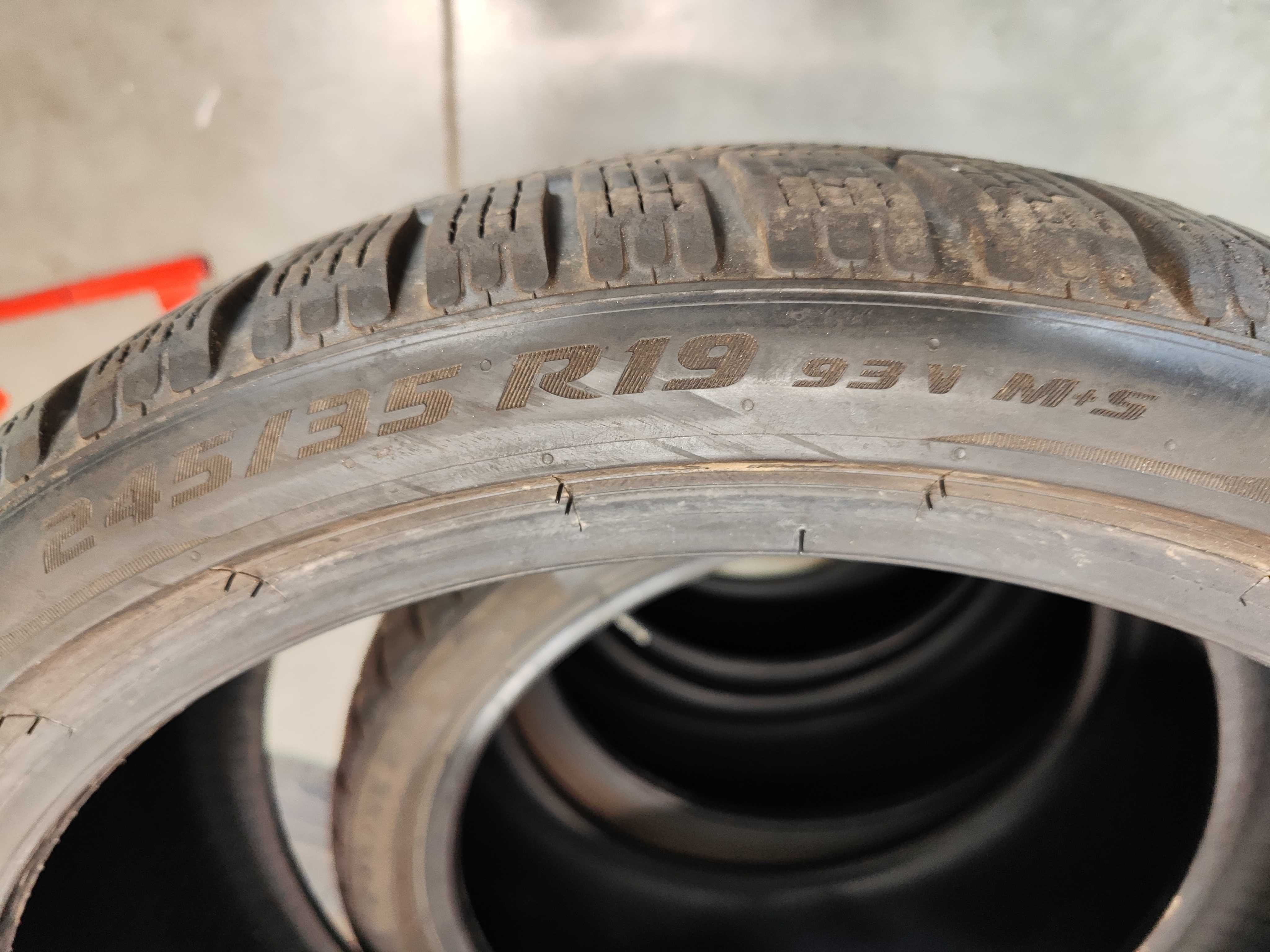 2бр. зимни гуми 245/35/19 Pirelli