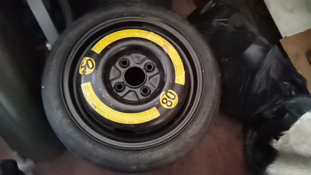 Резервна гума  (патерица) за голф 3 105х70х14