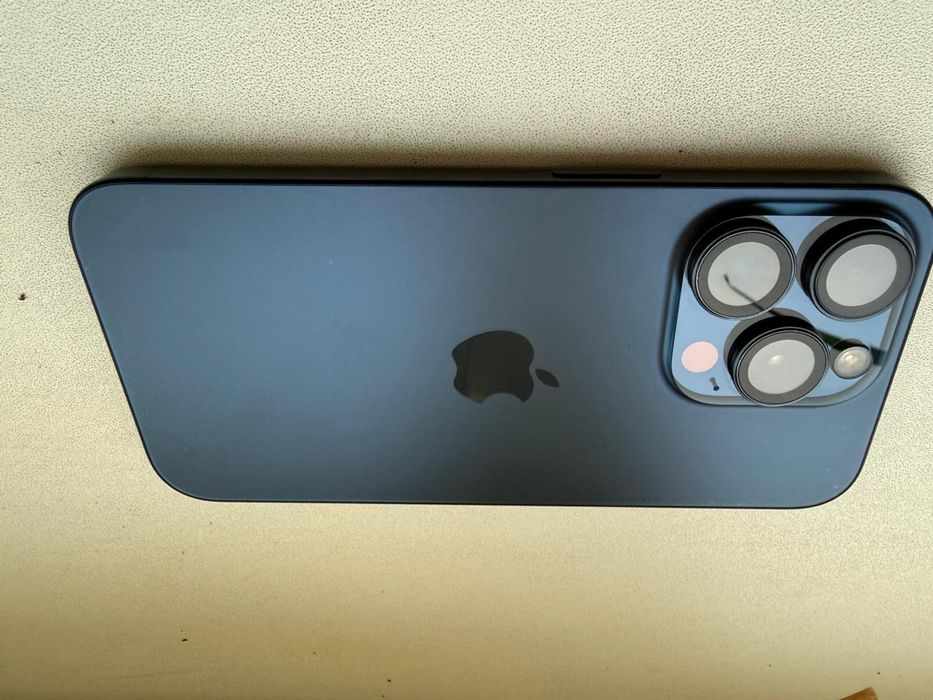 Vand Iphone 15 pro 128 gb,Blue Titanium