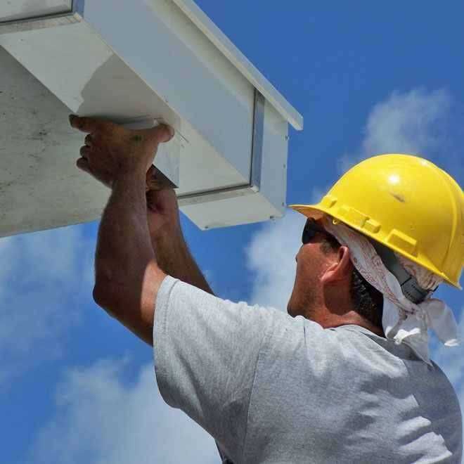 Reparatii acoperisuri, jgheaburi, burlane, pazie, parazapezi,dulgherie