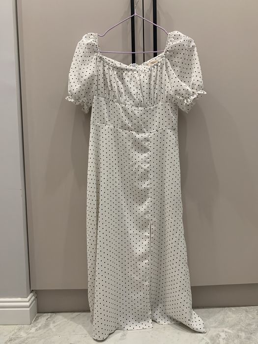 Платье в горошек