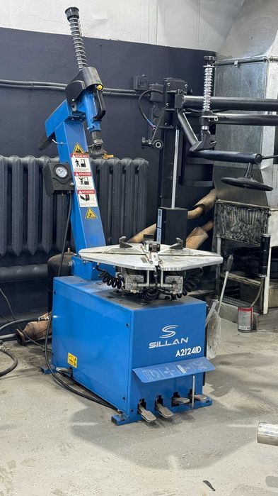 Шиномонтажный станок Sillan PL-1261 для СТО Демонтаж Монтаж шин Авто