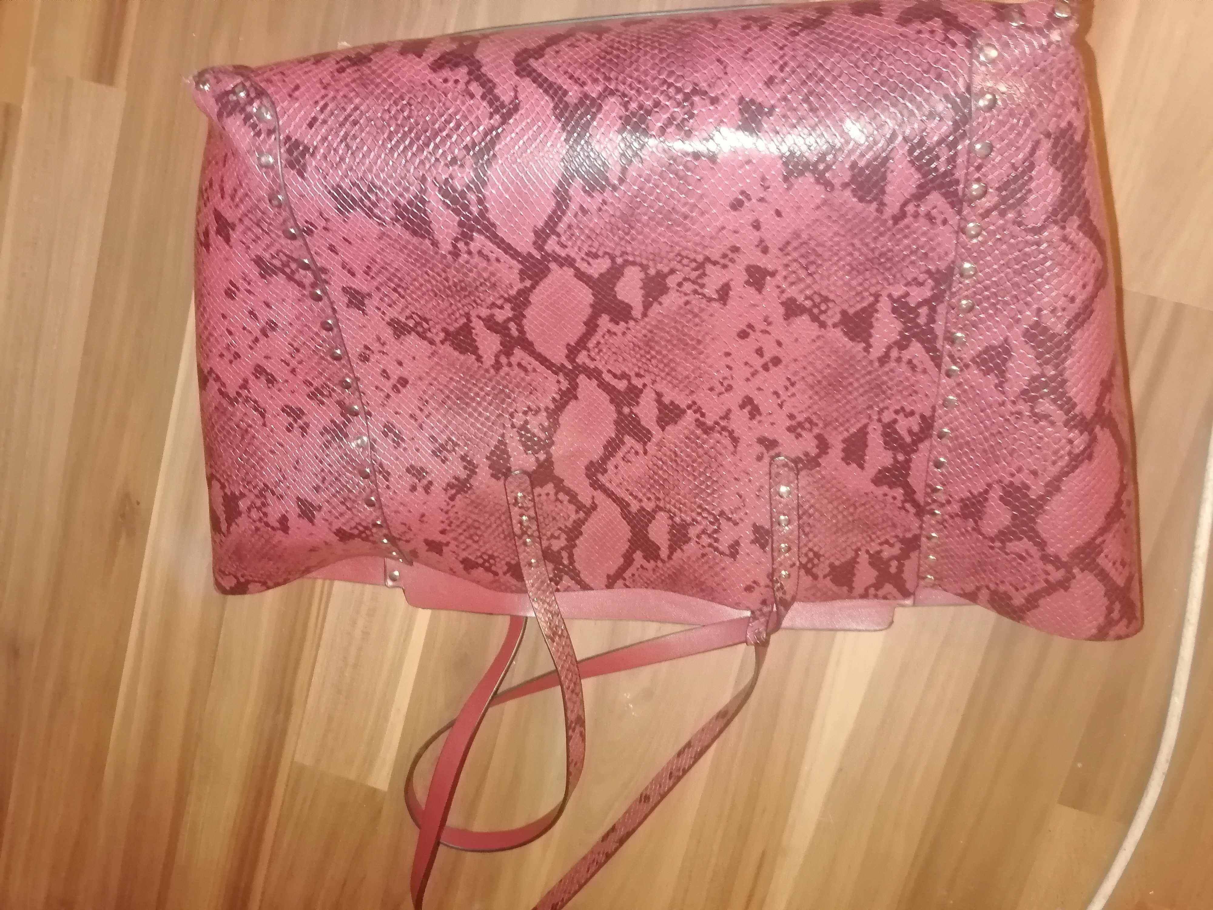Geanta ZARA Originala, cu portofol 
imitatie de piele sarpe, grena