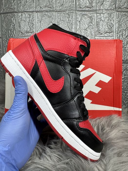 Nike Air Jordan 1 Retro Bred Banned