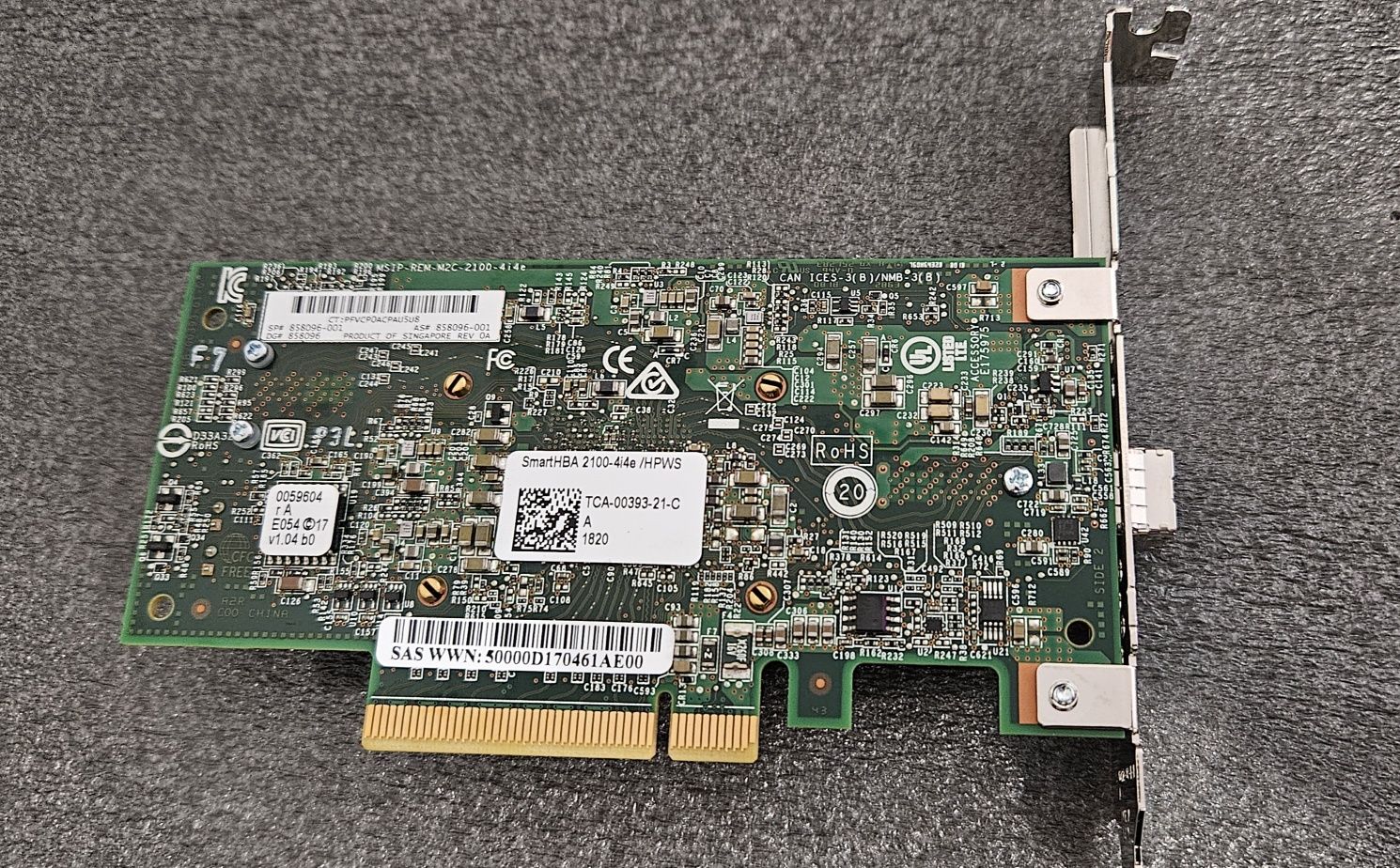 Adaptor Microsemi SmartHBA 2100-4i4e PCIe Gen3 SAS/SATA + cablu