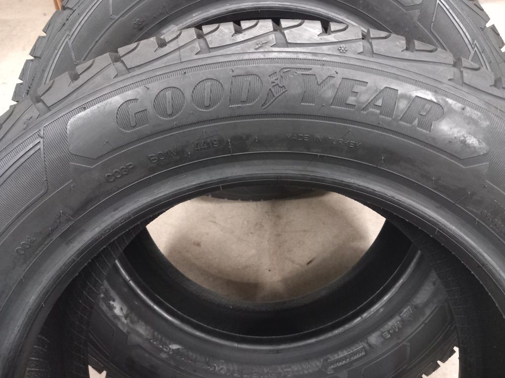 215/60R17C 109/107T 4бр.GOODYEAR CARGO M+S