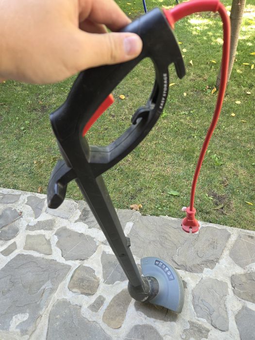 Vand trimmer cu fir Skill 280w