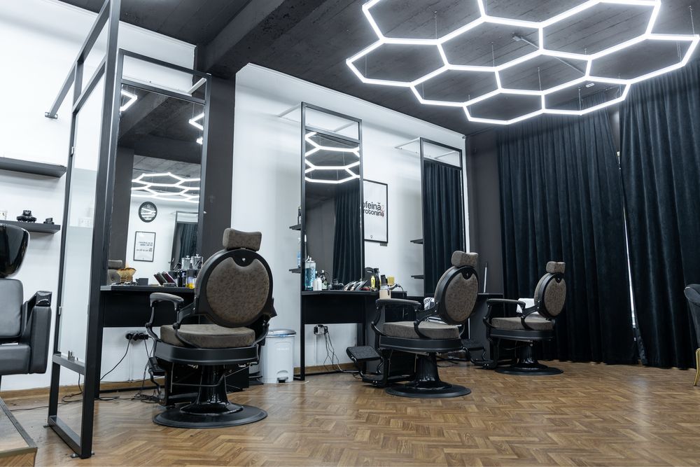 Inchiriez post coafura zona Calea Torontalului