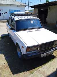 Vaz 2105 sotiladi