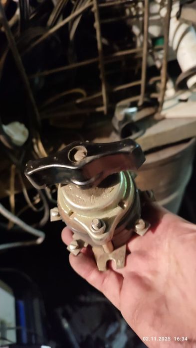 Тумблер 3фазний покетний переключатель