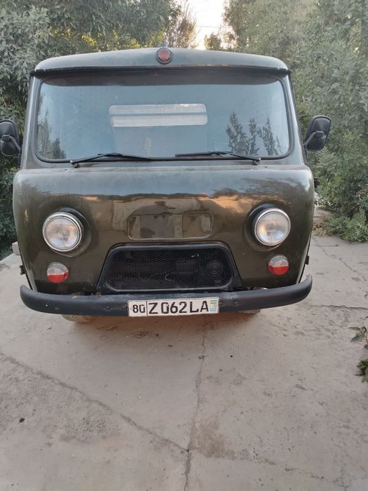 Uaz former sotiladi