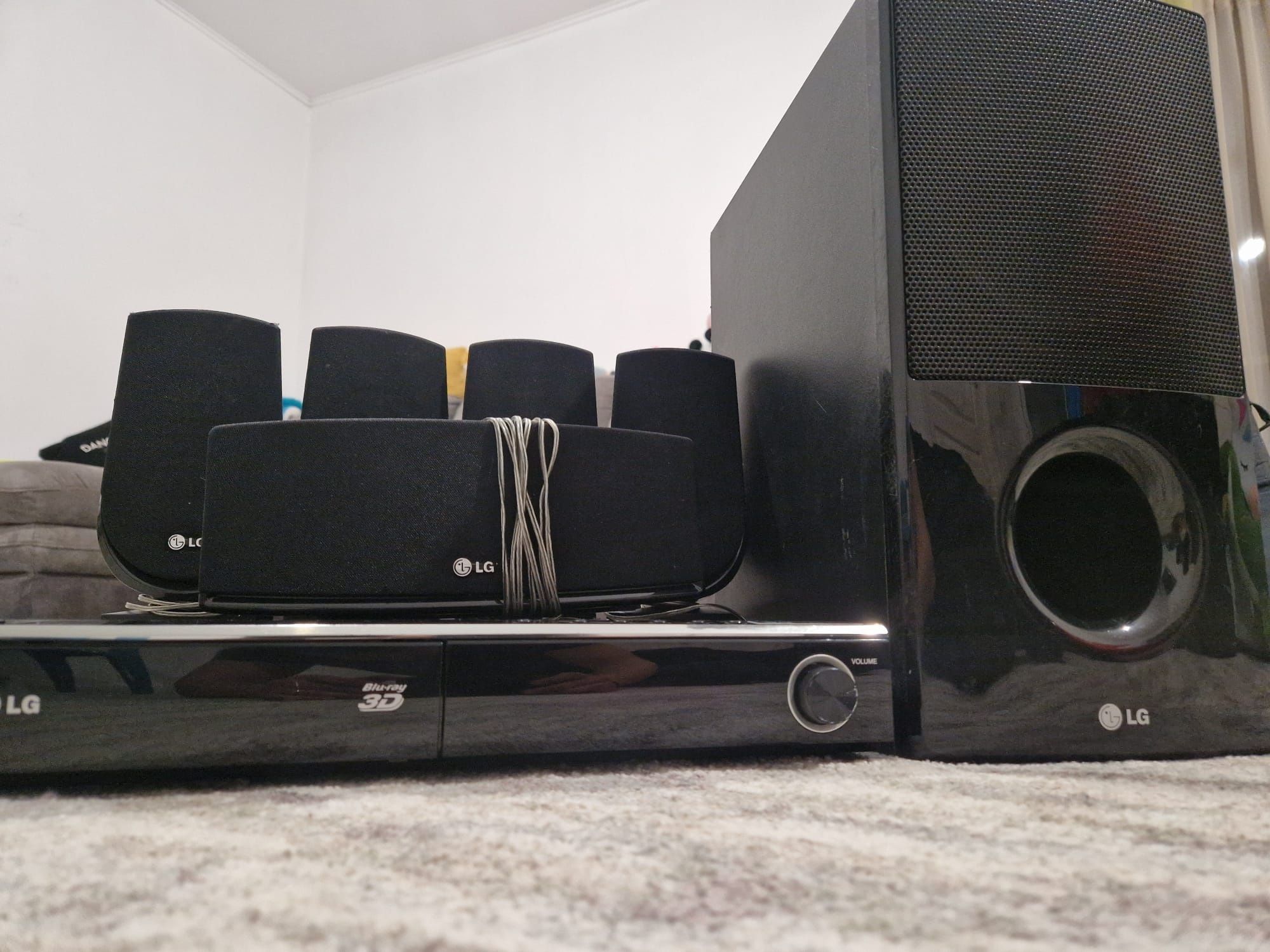 Sistem home cinema 5.1