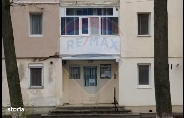 Apartament cu 2 camere de vanzare -Roman