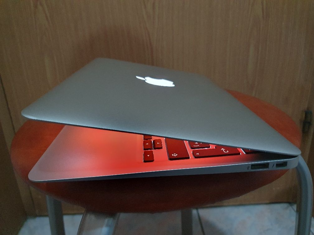 Macbook Air 2015-11 inch