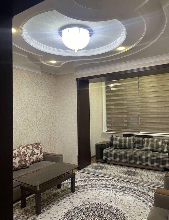 Квартира на Шота Руставели 3/2/4 общ пл 93м Высокопотолочка