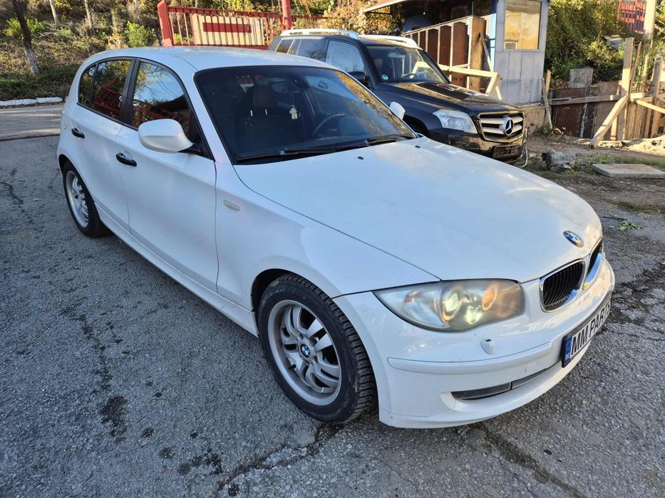 BMW E87 118D 143кс ксенон черен таван  ръчка НА ЧАСТИ!