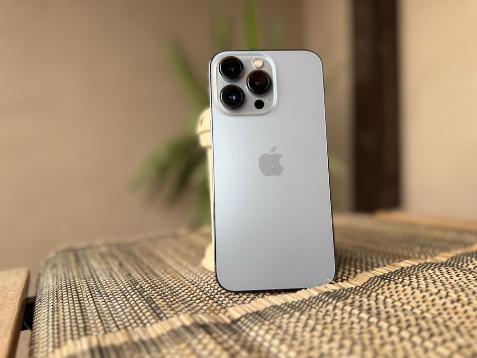 Продавам iPhone 13 Pro 128GB
