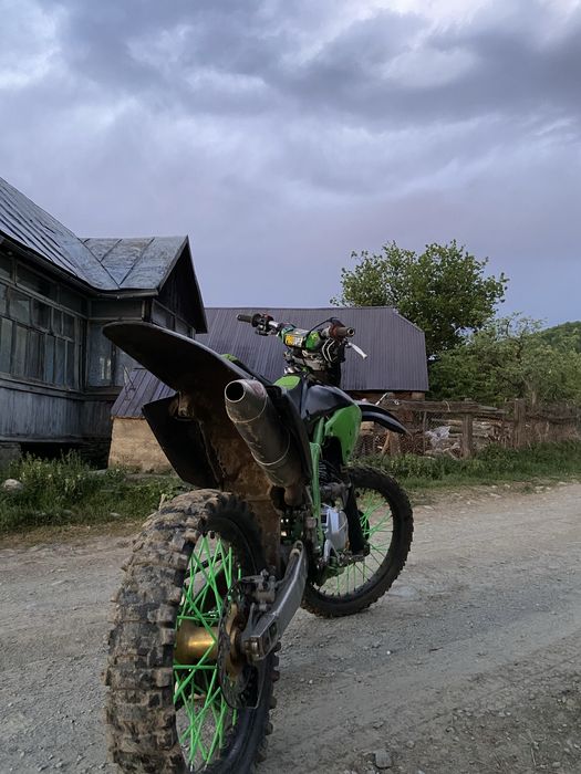 Cross kawasaki kxf 250 motor schimbat