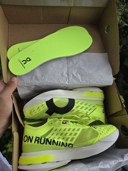 On Cloud Running Cloudboom Strike 43 Noi!