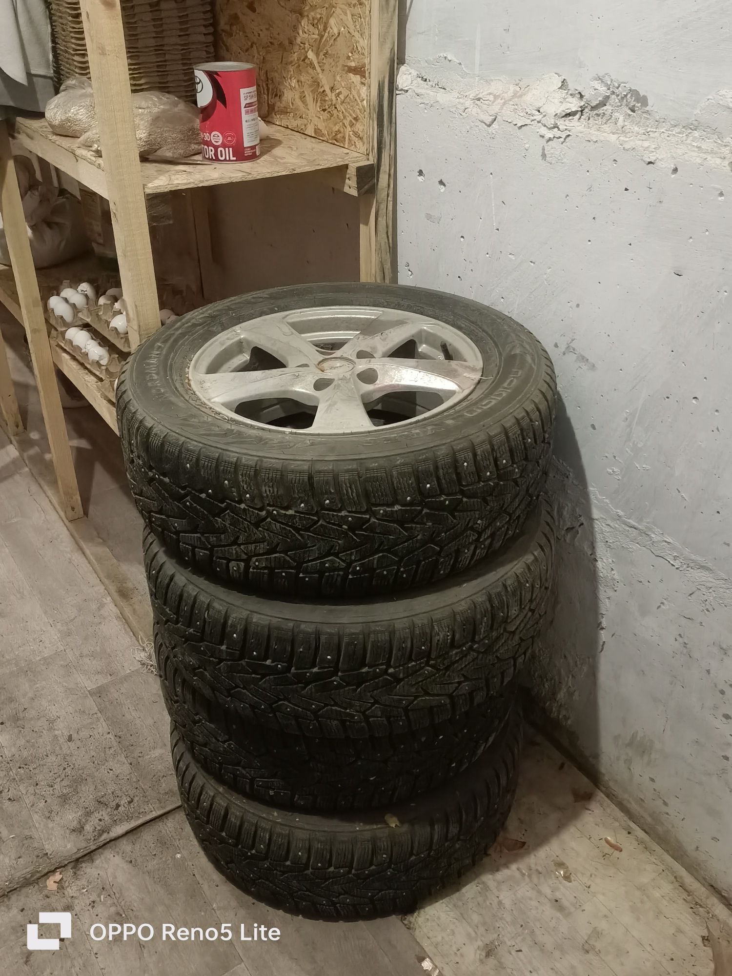 Продам шины с диски почти новый