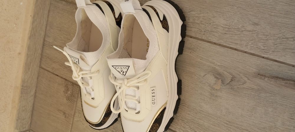 оригинални сникърси guess