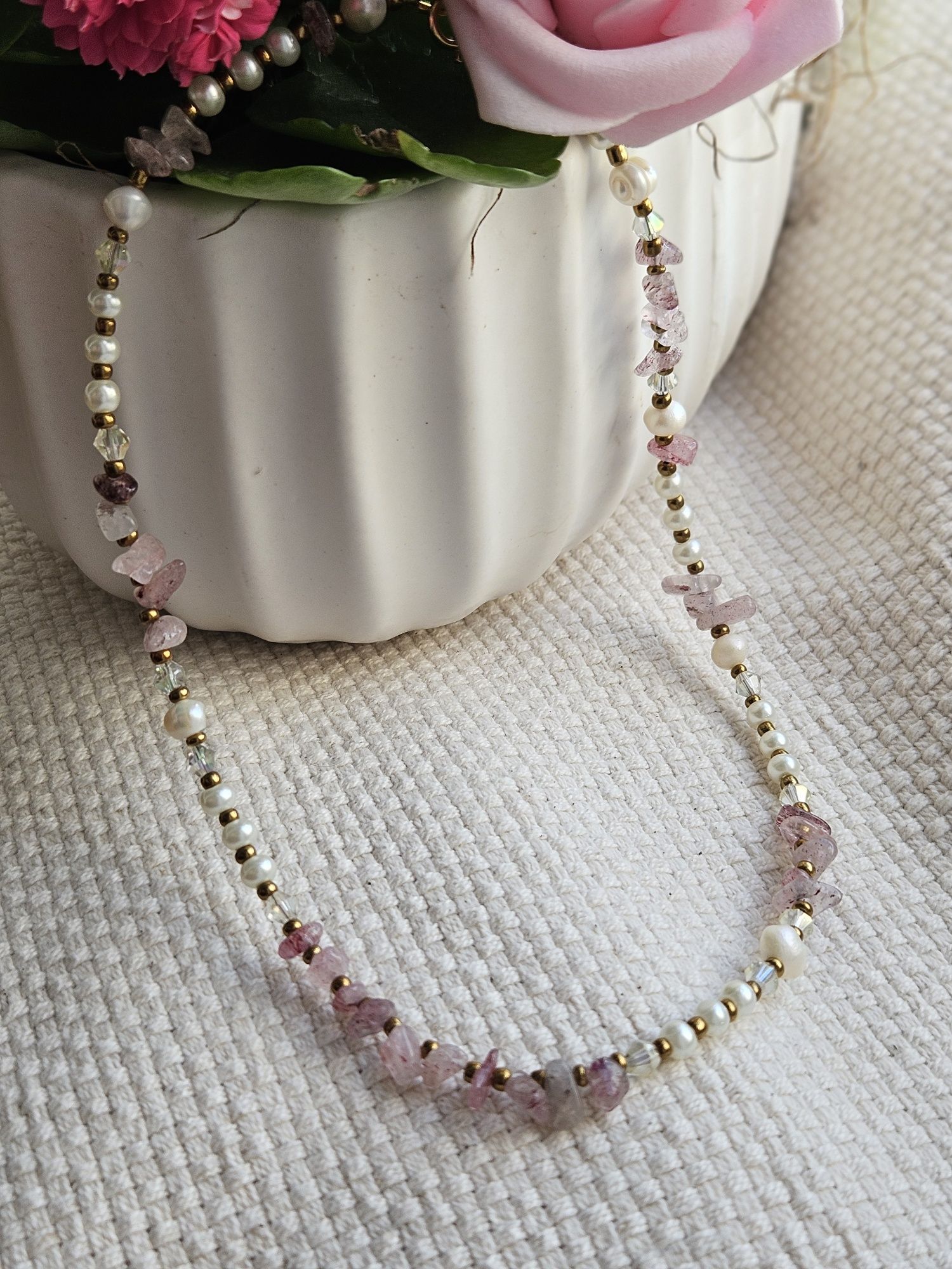 Lantisor cu agate si perle de cultura