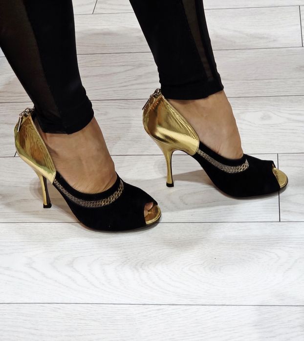 Pantofi Dolce & Gabbana Pumps - Mărimea 38