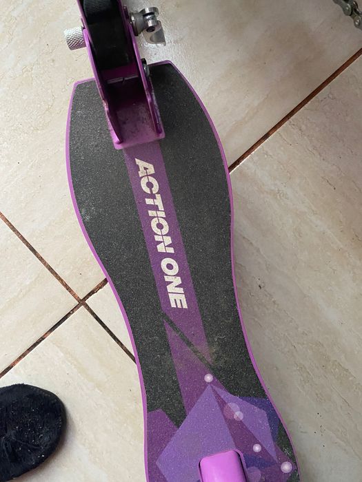 Trotinete de fete mov