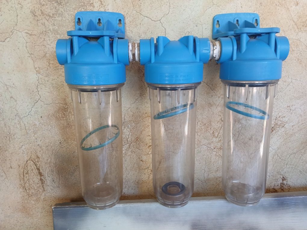 Три Филтъра за вода 10” BLUE COMPLETE 1″ с ключ и конзола