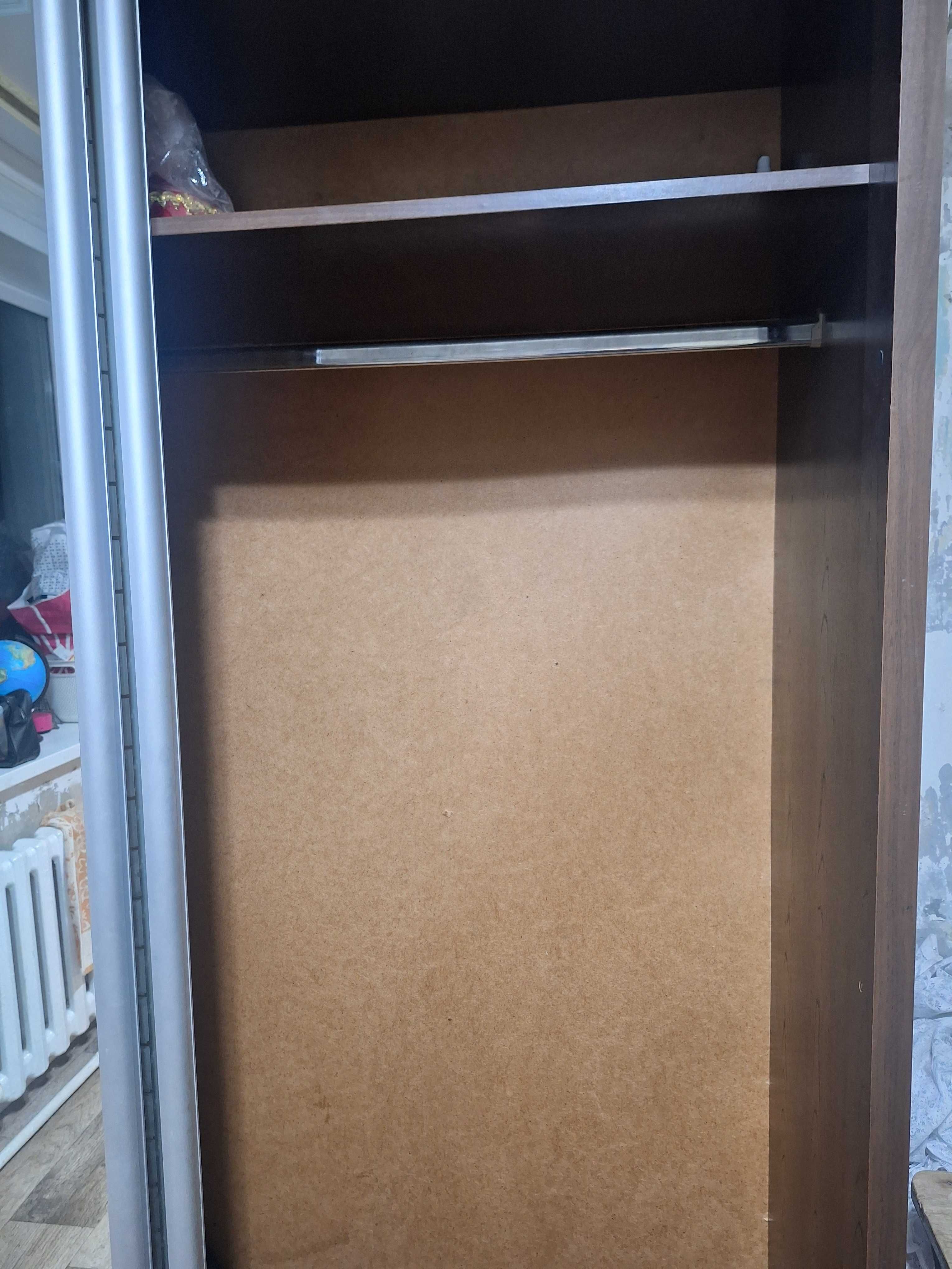 Срочно продам Шкаф