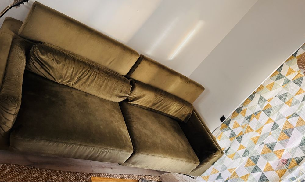 Se vinde canapea  extensibila mobila Dalin.