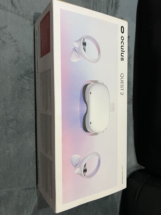 Vand Oculus QUEST 2 folositi foarte putin si in stare buna. 256GB