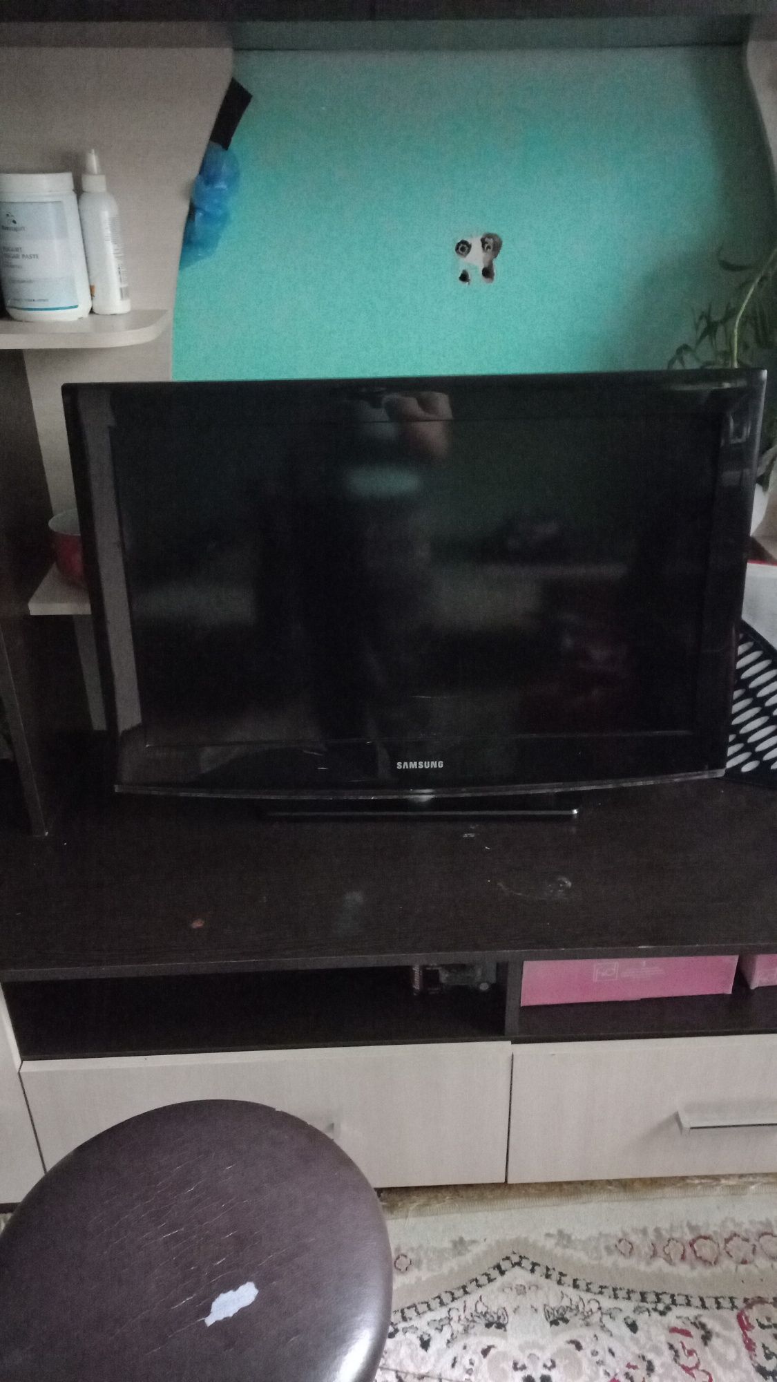 Телевизор  чёрный