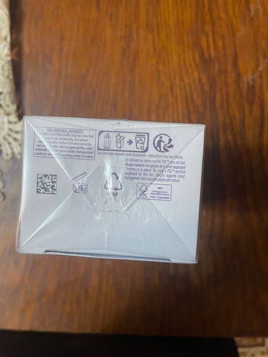 Vand parfum Mugler Alien