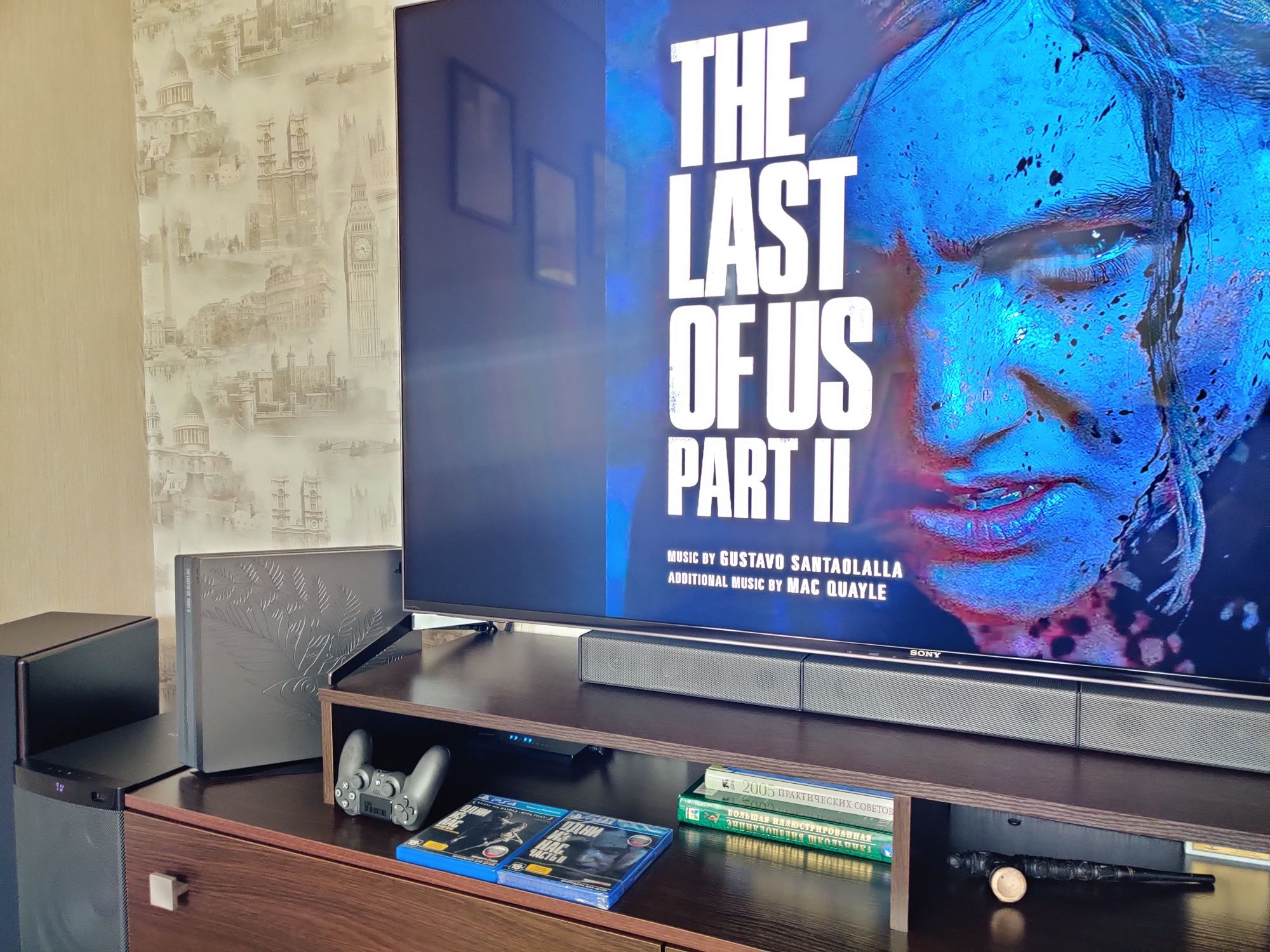 Cпециальное издание консоли PS4 Pro .The Last of Us Part 2.