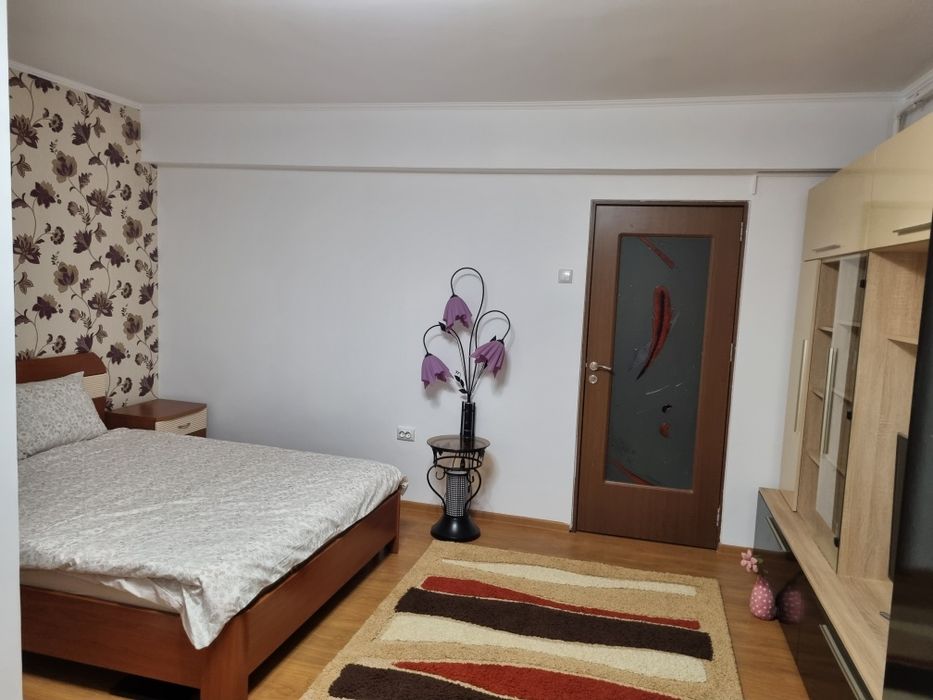 Garsoniera de închiriat