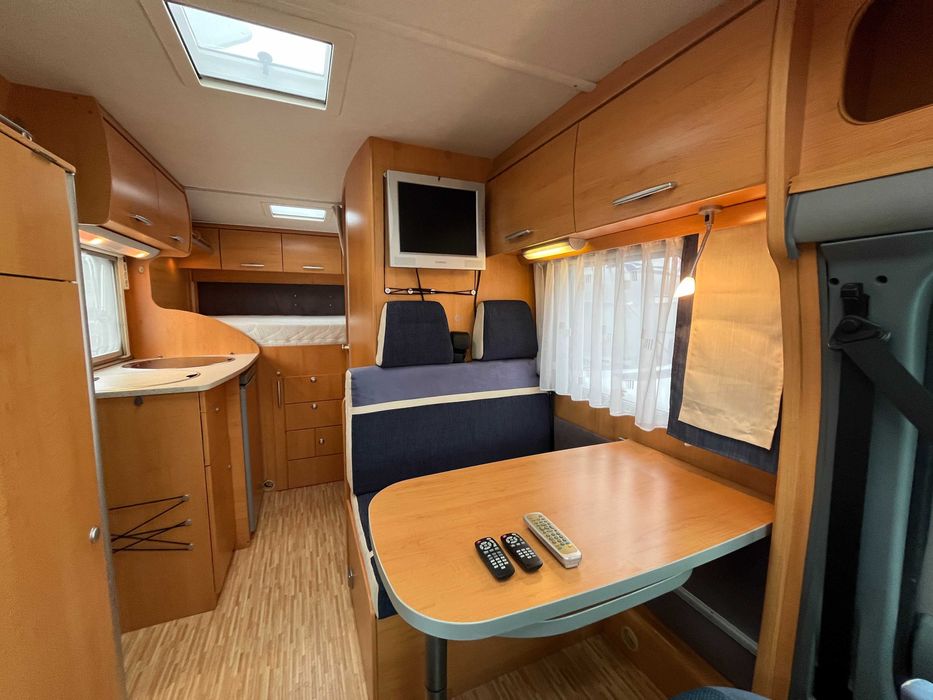 Autorulota HYMER Van - Semi-Integrata - Aer Conditionat