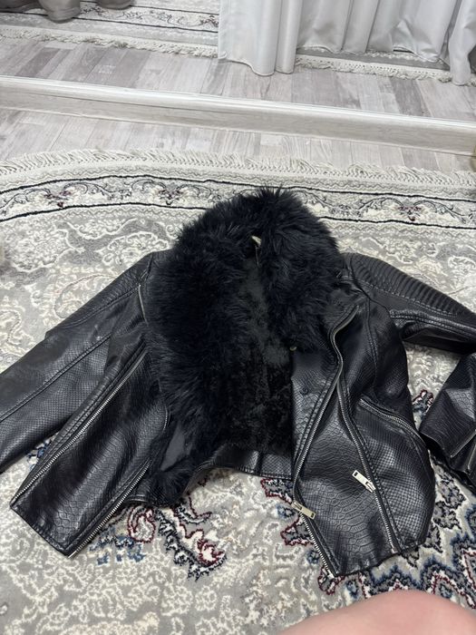 Женские куртки , в отличном состоянии