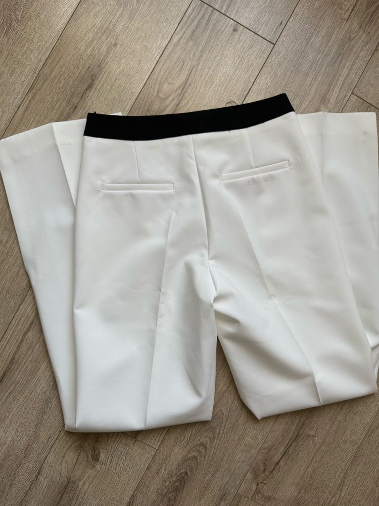 Pantaloni eleganți Zara albi
