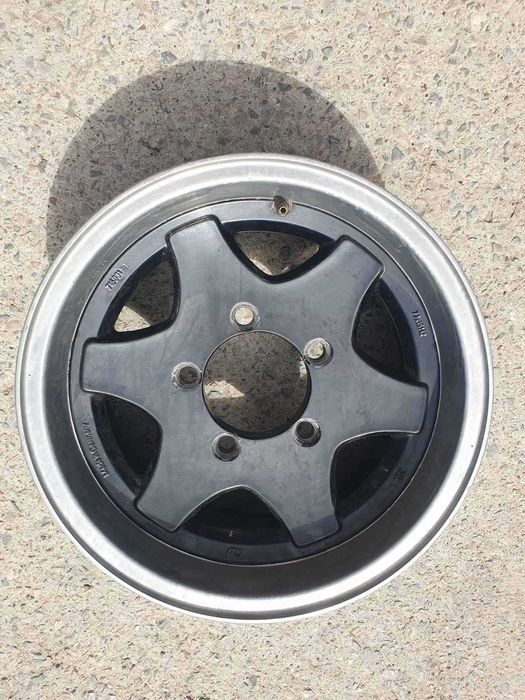 Алуминиеви джанти 4х4  7J R15 5x139.7 Suzuki Vitara