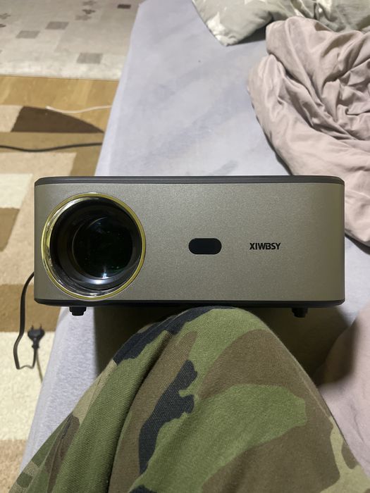 proiector xiwbsy portabil smart