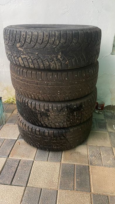 Зимние шины с шипами r17