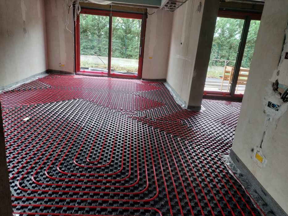 Pardoseala Calda manopera 8€mp