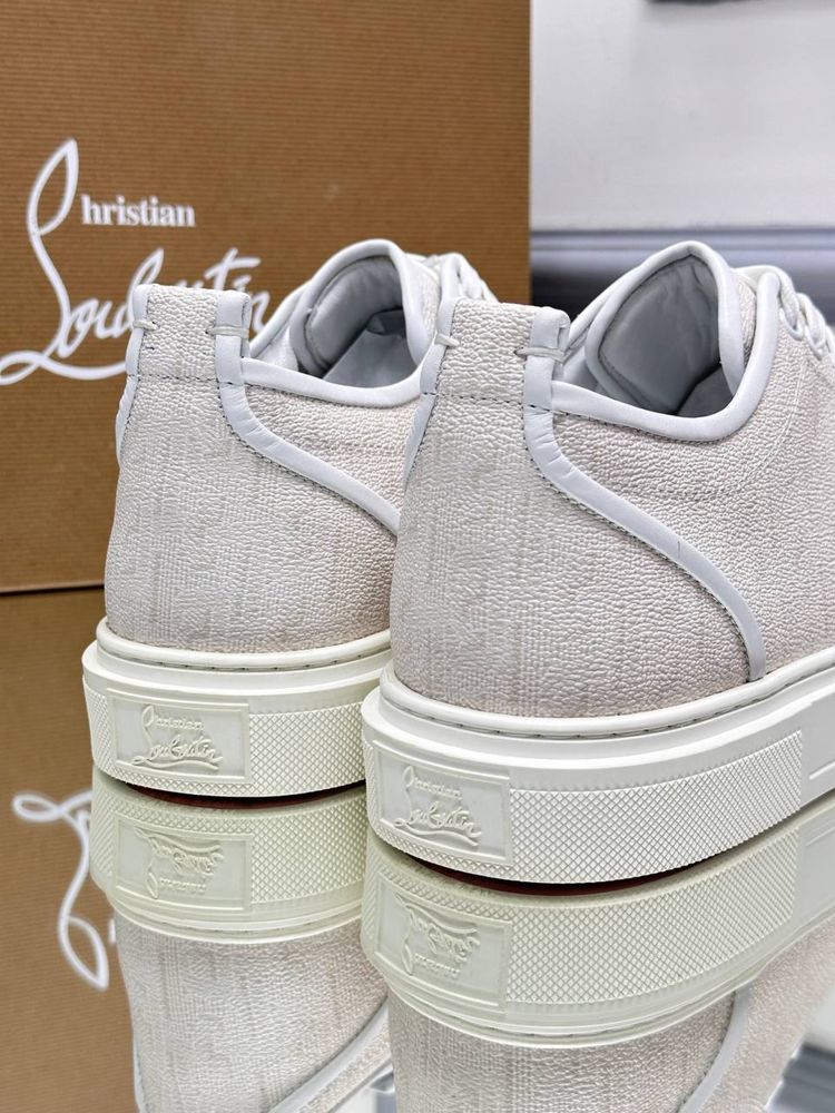 Sneakers Christian Louboutin model nou Premium full box
