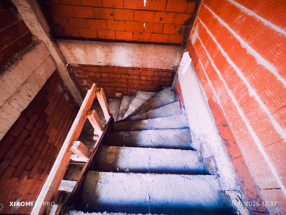 ПРОДАВА Мезонет в процес на строителство