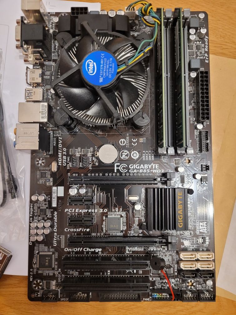 Kit MB GA-B85-HD3 Rev 2.0,i5 4590- 3,30Ghz,16 Gb DDR3 1600 Mhz,cooler