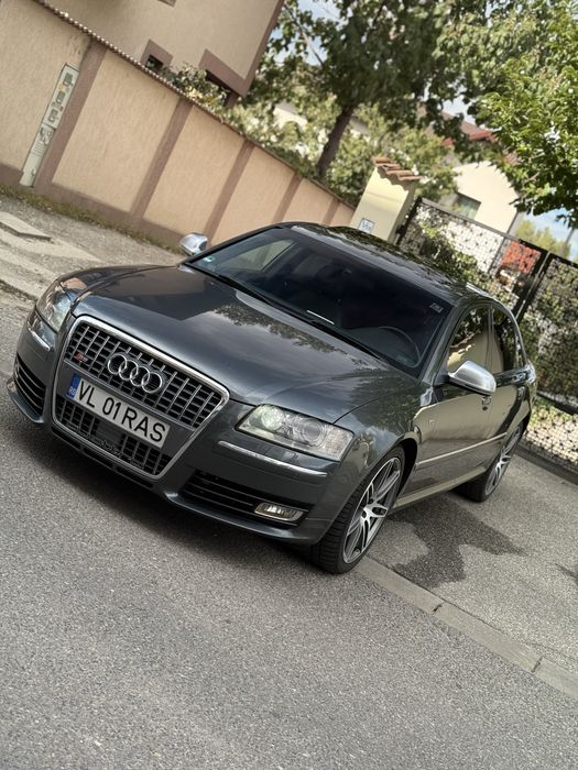 Audi S8 D3 5.2 V10