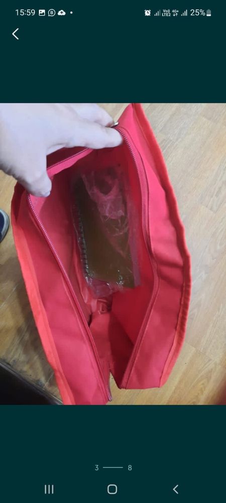 красная сумка для ноутбука