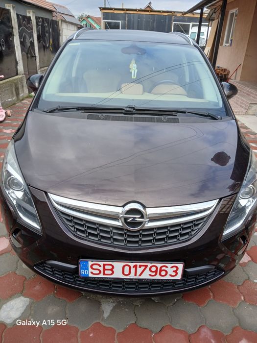 Opel zafira tourer.2.0  7 locuri 265 000 km f bn întreținut.