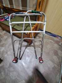 Инвалилное кресло , Противополежный матрас , Ходунки для пожилых .